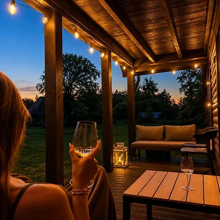 Holiday home Zacisze Nad Jeziorem- Prywatny Blisko Morza